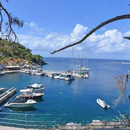 Antunovic 3* Veli Losinj