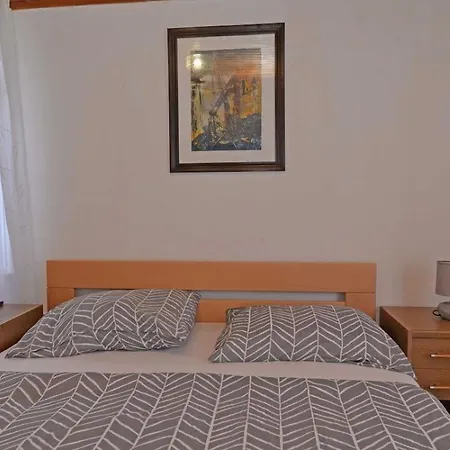 Guest house Antunovic 3*