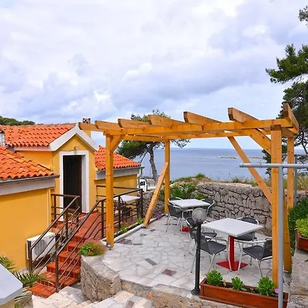 Antunovic 3* Veli Lošinj